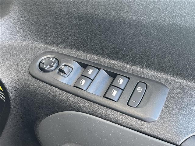 グループのすべての仕入車両の中から品質の高いものを厳選してストックしています。