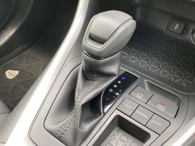 シフトノブも擦れや使用感無くキレイです★詳しくはスタッフまで⇒0120-87-5335