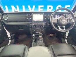 ●輸入車グループ総在庫数約2，000台！全国の系列店からメーカー・車種問わずご紹介出来るので、あなたにピッタリのお車が見つかるはずです♪まずはお問い合わせ下さい☆