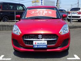 スイフトは、新プラットフォームの採用によりエンジンルームを最小化し運転しやすいコンパクトなサイズとゆとりのある空間を両立しました。