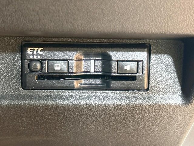 【ETC】高速道路の料金所をストレスなく通過！話題のスポットやサービスエリアに多い「スマートIC」利用時は必須のアイテムです。当店でセットアップを実施、ご納車当日からすぐにご利用いただけます！