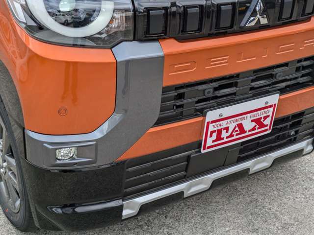 【自動車保険】　自動車販売はもちろん、各種自動車保険の取り扱いもしております。当社で自動車保険にご加入頂ければ、レッカーサービスなど面倒な事故対応・鈑金修理も当社が窓口となりサポートいたします。