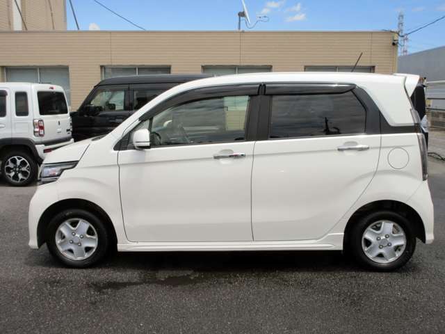 【色々なお車が展示】かわいい車・珍しい色・アウトドアーで使う・リフトアップ・車中泊・オフロードタイヤ・マッドテレーンタイヤ・トランポ・スライドドア・キッチンカー・ベース車などもお気軽に相談ください。