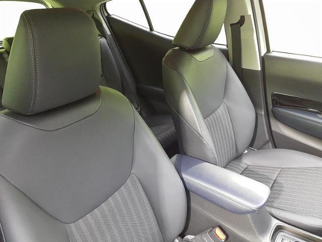 「この車の写真をもっと見たい」「状態が気になる」「この装備はついている？」どんな小さな疑問でもお気軽にお問い合わせください！