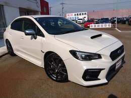 ☆8型ナビ☆フルセグTV☆Bluetooth☆R・Sカメラ☆アイサイト☆レーダークルーズ☆BSM☆リアパーキングセンサー☆シートヒーター☆半革シート☆電動シート☆スマートキー2個☆LEDヘッドライト☆