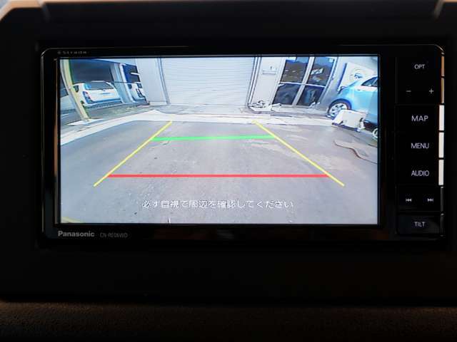 安心のバックカメラ内蔵ナビゲーションです。