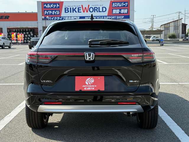 業界初！オートバックスでお車をご購入頂くと、納車後3ヶ月以内につけてしまったボディのキズやヘコミの修理代金を3までオートバックスが保証する「ふっかつサポート」が付帯します。詳しくはスタッフまで♪