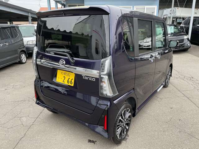 軽自動車から、セダン、ミニバン、RV車、コンパクトまで幅広く在庫を取り揃えております。もちろん、新車をはじめ、板金・塗装・整備・保険・ローンなどあなたのカーライフをトータルでサポート致します。