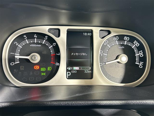 【スピードメーター】『スピードメーター』の画像になります。メーターがシンプルで見やすく運転しやすいですね！