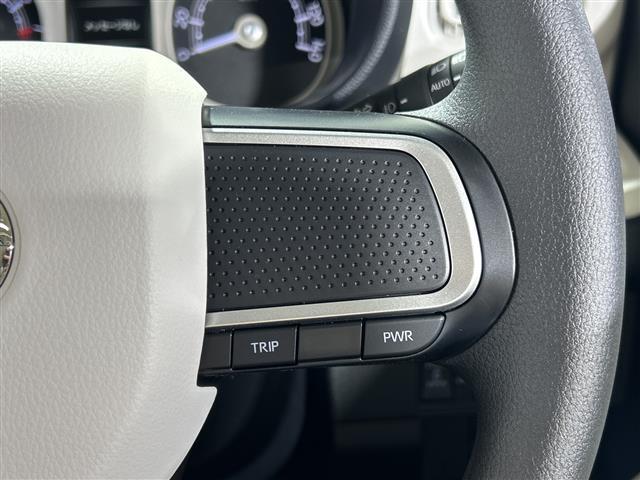 【運転席操作部】『運転席周辺の装備』の画像になります。快適なドライブを楽しむための機能が装備されています！運転席から触れるので使いやすいです！