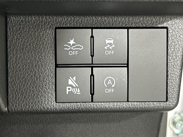 【運転席操作部】『運転席周辺の装備』の画像になります。快適なドライブを楽しむための機能が装備されています！運転席から触れるので使いやすいです！