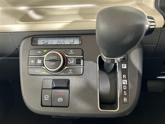 【シフトレバー】『シフトレバー』の画像になります。写真の内容に関してご不明点、ご質問等がございましたらお気軽にガリバー店舗までお問い合わせください。