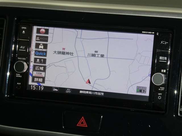 【純正ナビ】純正ナビを装備。タッチパネル式で使いやすく、詳細地図により目的地をピンポイントで設定できます。初めての道でも迷いにくく、ロングドライブも快適ですよ♪
