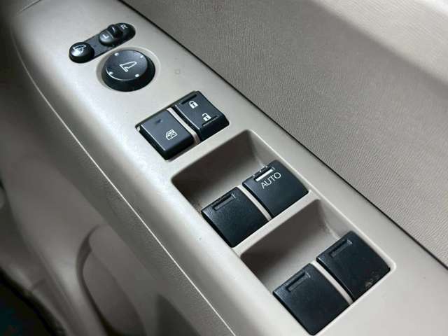 ★☆整備は当店入庫時と成約後に改めて再度実施のWチェック方式。国家資格保有の整備士が、隅々まで大切なお客様のクルマと向き合います。安くても安心して乗れるクルマを提供します！☆★