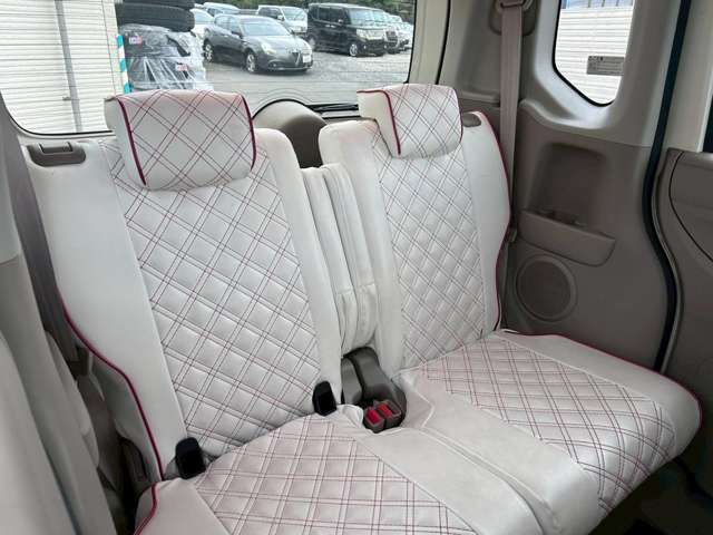 ★☆亀の井バスさんにも緑色の社名看板掲出中！☆★