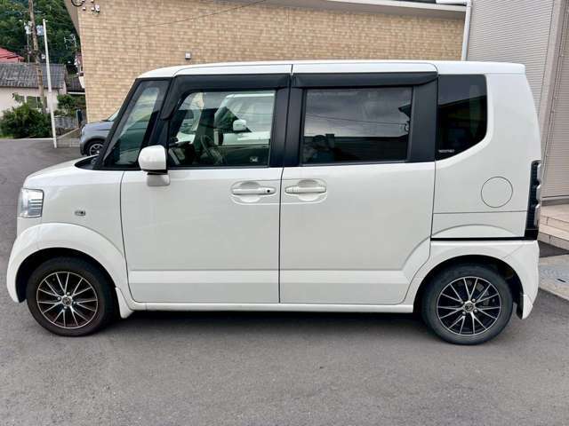 ★☆クルマは写真だけでは分かりません。実物を確認するのが大切です！触らなきゃ分かりませんよ！興味があるクルマは、是非見て乗って触ってみて下さい。試乗も歓迎です。是非ご来店下さい★☆