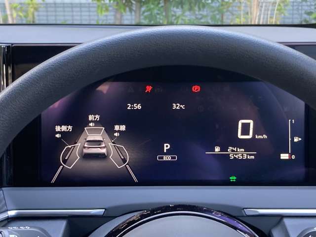 1オーナー車/走行5,453キロ。※掲載車が少しでも気になるお客さま、私共スタッフはクルマの事がよくわからないお客さまへ丁寧な説明を心掛けております。お気軽にご相談ください(定休日　火/水曜)。