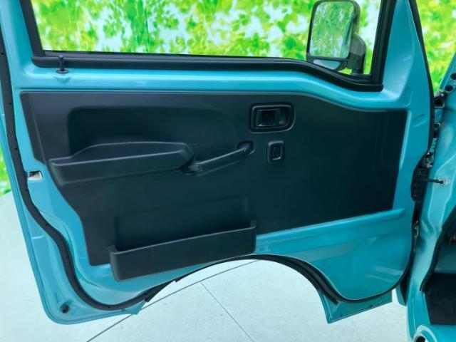 WECARS（ウィーカーズ）は全国250店舗展開！お客様が安心してカーライフをお楽しみいただけるよう社員一同心を込めてサポートいたします。