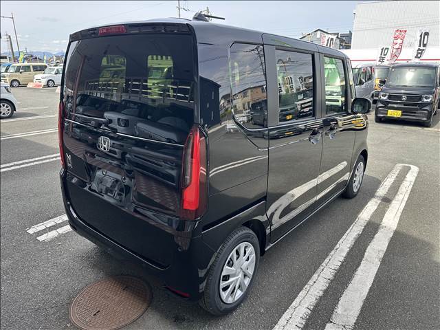 気になるお車のお見積りを作成します！車両本体価格や自賠責保険料、税金、リサイクル預託金登録に伴う諸費用を計算したお見積りをおつくりします。お気軽にお問合せ下さい！