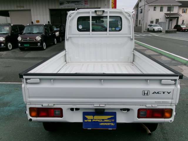 もちろん全国納車可能です！！(静岡県外の方は別途で県外登録費用、陸送費用が必要となる場合がございます。)詳しくはお問い合わせください♪