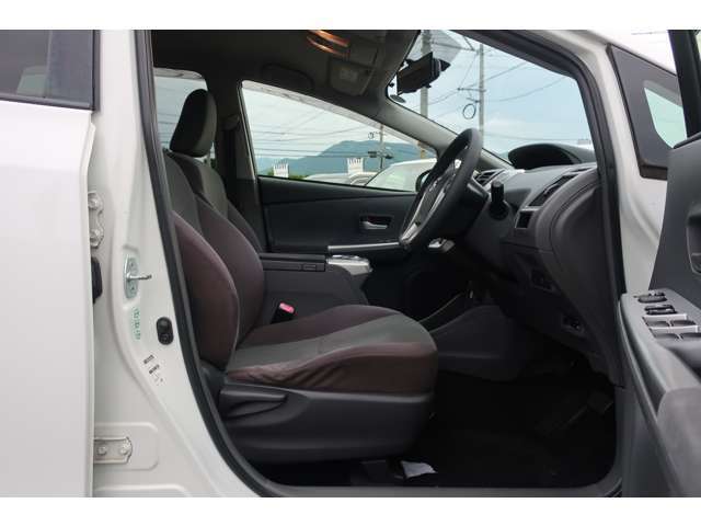 乗り心地と運転しやすさを重視したコックピットは、座った瞬間からドライバーの運転意欲をかき立てます！
