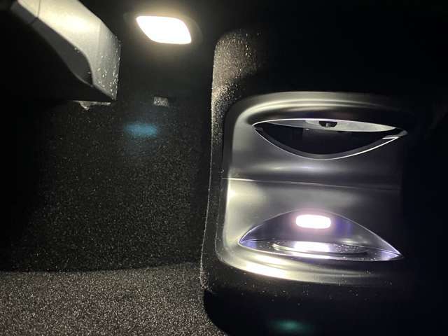 認定中古車フェア期間中はお買い得な特典をご用意しております。ご検討中のお客様はぜひ当店スタッフまでお問い合わせ下さい。