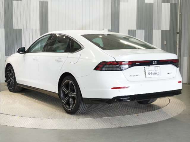 色々なお店で販売しているHonda車ですが、アフターサービスも全てお任せ頂けるのは「HondaCars正規販売店」だけ！ご納車後もお住まいの地域の販売店にて　アフターサービスをお任せいただけます。