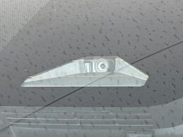 【トヨタセーフティセンス】走行中に前方の車両等を認識し、衝突しそうな時は警報とブレーキで衝突回避と被害軽減をアシスト。より安全にドライブをお楽しみいただけます。
