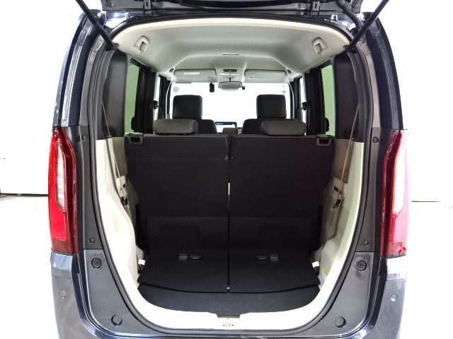 軽でも荷室容量はお任せください。