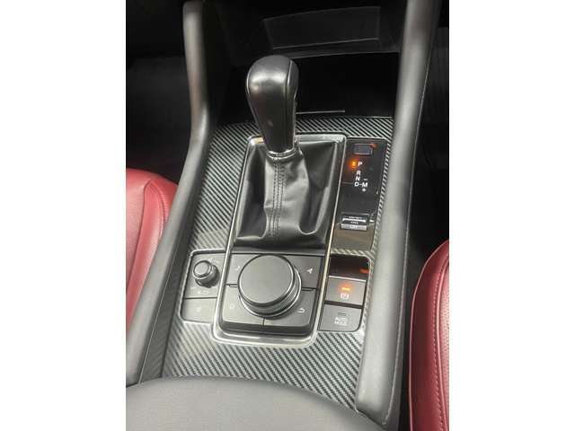 ★日本全国納車可能★北海道から沖縄まで全都道府県へ納車の実績があります。専門の陸送会社が安全にお届け致します。お気軽にご相談下さい！