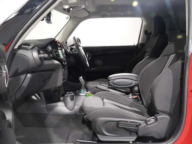 ■納車に関して・・・当社、ミニ専門店イールは皆様へ心を込めて納車いたします！■北海道から沖縄まで陸送業者にてお届けいたします■詳しくは販売スタッフまでお問合せください。