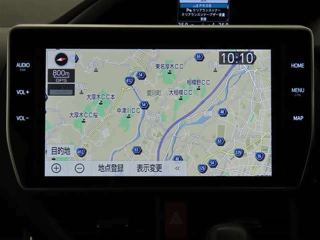 トヨタ純正ナビ装備！地図描写は文字も道もクリアで見やすく、滑らかに表示します。これさえあればもう道に迷わないですみますね♪フルセグで地上波デジタル放送TVもバッチリ綺麗に見れちゃいます♪
