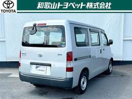 リフレッシュクリーニング「爽・快・車」施工！和歌ル山トヨペットの専門のスタッフが、独自の技術で一台一台丁寧に、内外装の清掃や除菌抗菌。下廻りやエンジンルームなど普段見えないところもキレイに仕上げます！