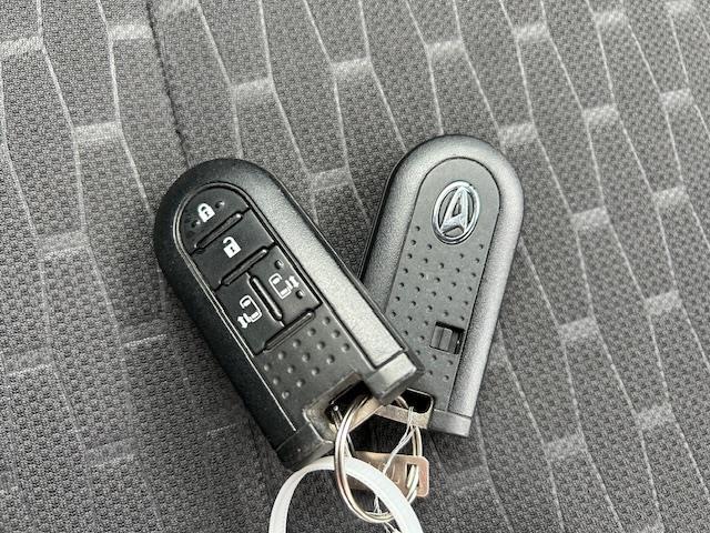 【付属品】このクルマ限定で使える装備品が付いています！使い方などはぜひ実際に店舗にお越しいただき、専門スタッフにお尋ねください！◆ご来店予約受付中！無料の来店予約は【来店予約をする】ボタンから！◆