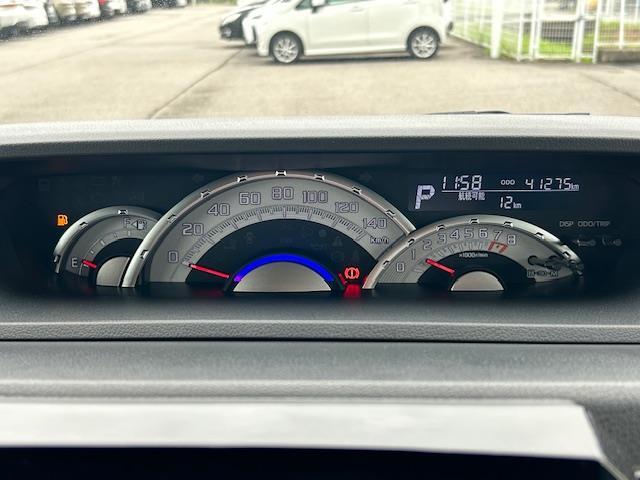 【スピードメーター】メーターがシンプルで見やすく運転しやすいですね！◆ご来店予約受付中！無料の来店予約は【来店予約をする】ボタンから！◆