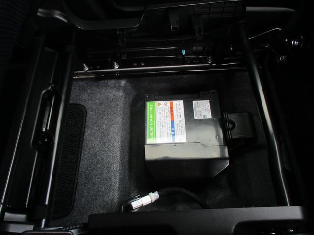 専用リチウムイオンバッテリー搭載で走行充電させエネルギーをエンジンへ送り燃費の向上へ繋げます☆