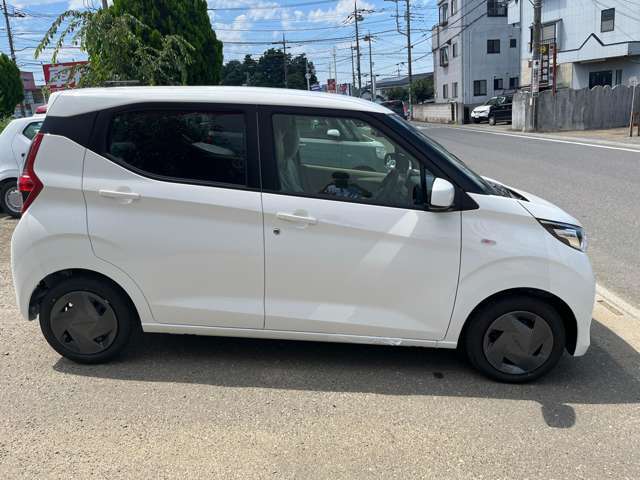 人気の登録済・届出済未使用車やおすすめ中古車を展示中！！各社メーカーの人気の軽自動車・小型車・普通車・大型車まで高須自動車にお任せ下さい！！日々新しい展示車両が続々入荷中です！！