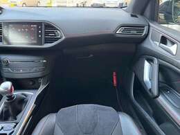 簡単なものなら朝お預かりしたお車を、夕方にはお引き渡しできます。修理中は代車をご用意させていただきますのでご不便をお掛けすることもございません。