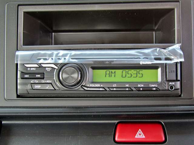 Bluetooth対応オーディオ付き♪スマホの曲を車内で楽しむことができます☆