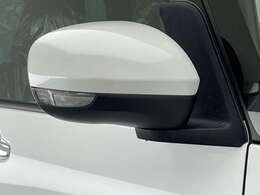 【ドアミラー】大きくて見やすいので、後方を見るときも安心です！