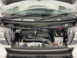 【エンジンルーム】エンジンの調子は良好です！ご納車前にはしっかりとオイル交換・その他油種類の点検補充をさせて頂きます。また、ガリバーでは修復歴のある車は販売いたしません。