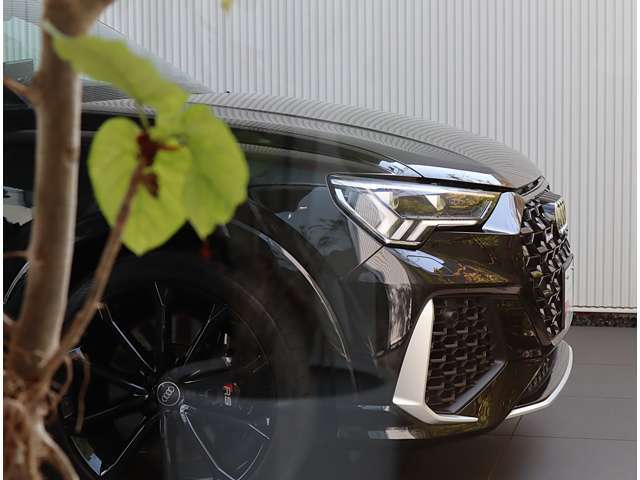 気になるお車はぜひお問い合わせください。Tel：080-7797-1237 audi.k.hiroe@gmail.com 以上までお願い致します！