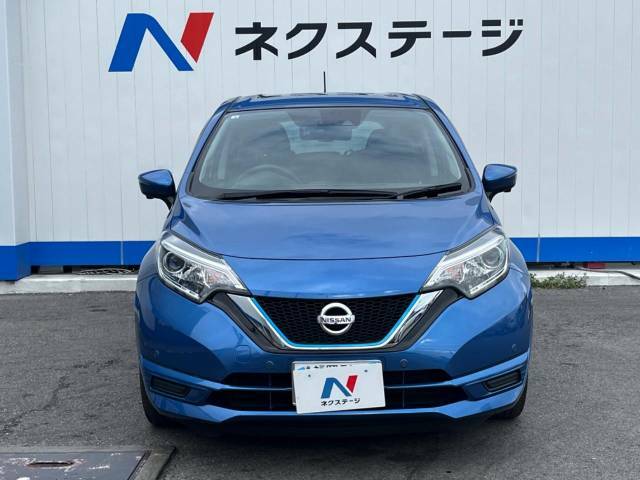 弊社では、全車『修復歴なし』のお車のみ取り扱っております。専任バイヤーによる厳選した仕入れの後、入庫後の車両チェックを行い、ネクステージが認定した高品質な中古車をご提供しております。