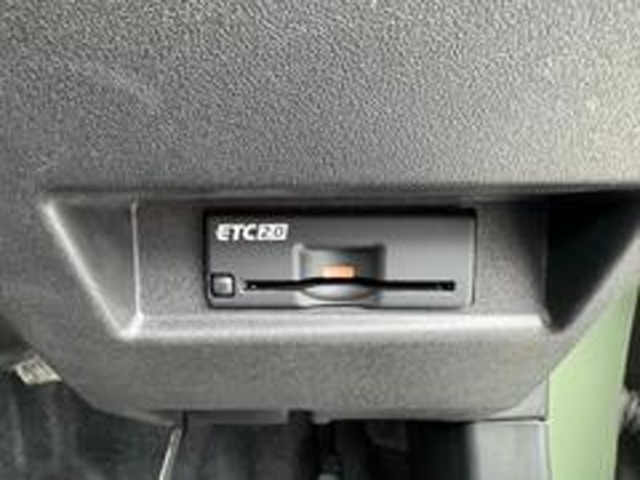 当社の展示車は全車両に車両状態説明書を掲示しております。修復歴の有無は勿論、ドア等の外板の交換歴の有無までも表示☆口頭説明では無く書面にてお渡ししております☆