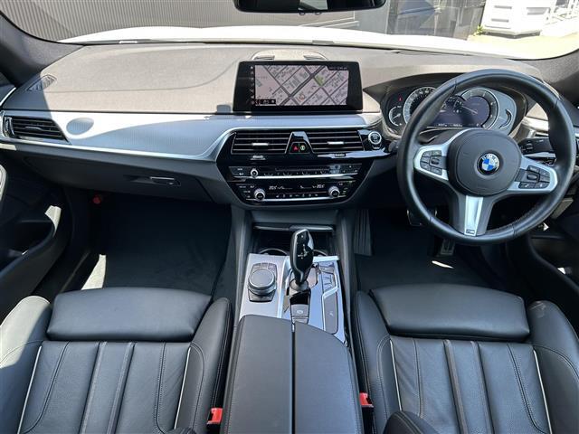 BMW、メルセデス、アウディといったドイツのプレミアムブランドをはじめとした、各種輸入車ブランドを同時に比較することができます。