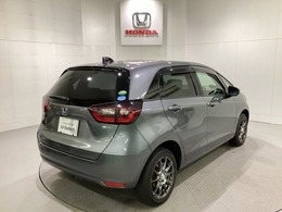 Honda認定中古車 U-Selectは3つの安心をお約束します。　1　Hondaのプロが整備した安心。 2　第三者機関がチェックした安心。　3　購入後もHondaが保証する安心。