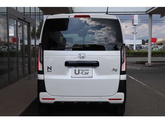 【ご来店のご案内】ご来店頂く際には、在庫車の移動を行なっている場合がございますので事前にお電話によるご確認をお願いいたします。