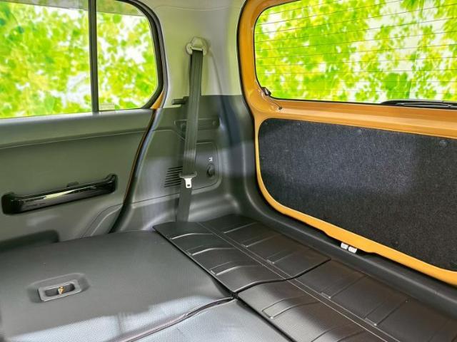 WECARSでは各商談席に大型モニターをご用意しております！見やすい大画面でゆったりと全国の在庫をご覧いただけます！是非ご来店お待ちしております！