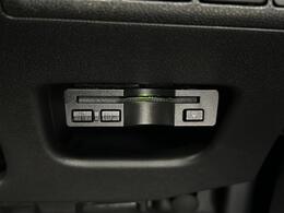 【ETC】有料道路を利用する際に料金所で停止することなく通過できる、ETC車載器（ノンストップ自動料金収受システム機器）が装備されています。セットアップを行うことで利用可能になります。