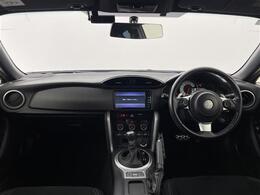 【インパネ全体】『インパネ全体』の画像になります。写真の内容に関してご不明点、ご質問等がございましたらお気軽にガリバー店舗までお問い合わせください。